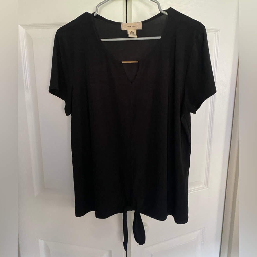 Front knot black t shirt with metal accent